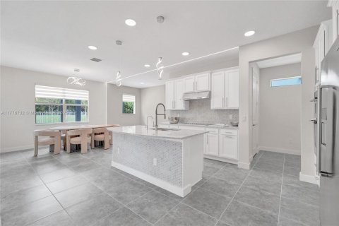 Купить виллу или дом в Холливуд, Флорида 5 спален, 232.35м2, № 2057738 - фото 18