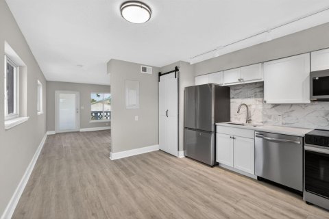 Appartement à louer à North Palm Beach, Floride: 2 chambres, 66.7 m2 № 2146833 - photo 5