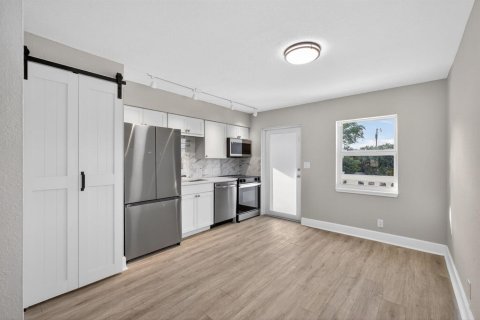 Appartement à louer à North Palm Beach, Floride: 2 chambres, 66.7 m2 № 2146833 - photo 2