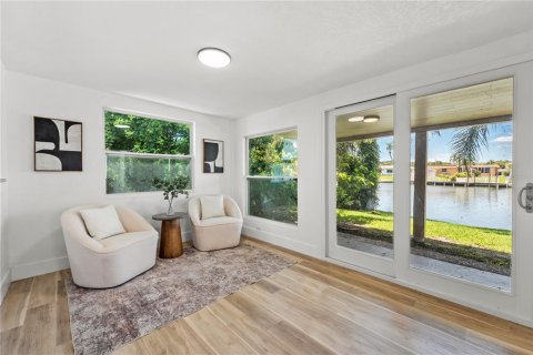 Купить виллу или дом в Холидэй, Флорида 8 комнат, 115.01м2, № 1837648 - фото 16