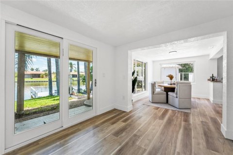 Купить виллу или дом в Холидэй, Флорида 8 комнат, 115.01м2, № 1837648 - фото 15