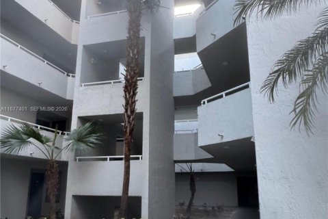 Condominio en venta en Miami, Florida, 2 dormitorios, 107.4 m2 № 2017663 - foto 17