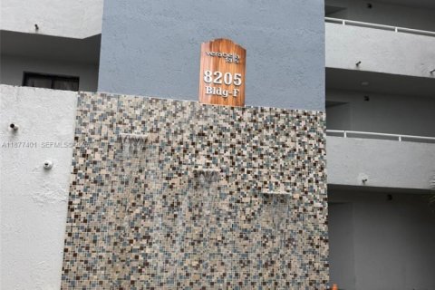 Condominio en venta en Miami, Florida, 2 dormitorios, 107.4 m2 № 2017663 - foto 10