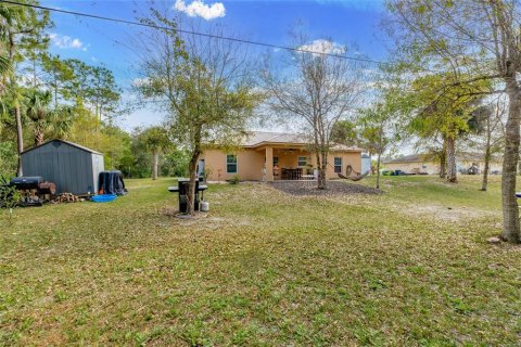 House in Okeechobee, Florida 3 bedrooms, 142.51 sq.m. № 1547178 - photo 29