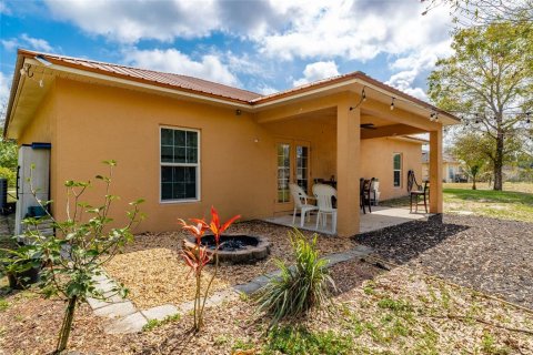 House in Okeechobee, Florida 3 bedrooms, 142.51 sq.m. № 1547178 - photo 27