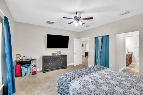 House in Okeechobee, Florida 3 bedrooms, 142.51 sq.m. № 1547178 - photo 17