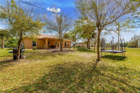House in Okeechobee, Florida 3 bedrooms, 142.51 sq.m. № 1547178 - photo 30