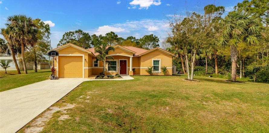 House in Okeechobee, Florida 3 bedrooms, 142.51 sq.m. № 1547178