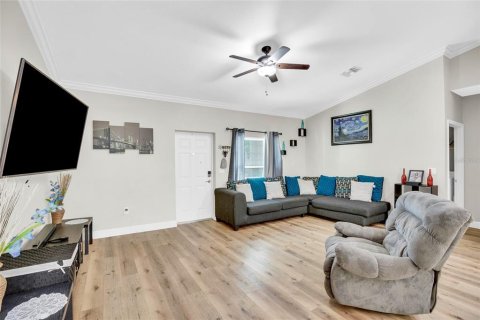 House in Okeechobee, Florida 3 bedrooms, 142.51 sq.m. № 1547178 - photo 7
