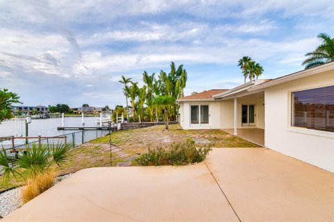 House in Apollo Beach, Florida 3 bedrooms, 202.53 sq.m. № 1681100 - photo 26