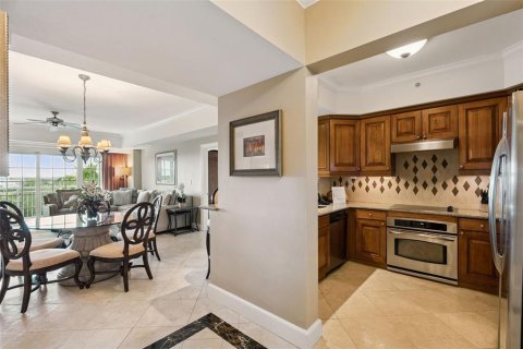 Condo in Kissimmee, Florida, 2 bedrooms № 2384219 - photo 5