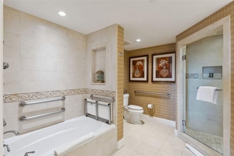 Condo in Kissimmee, Florida, 2 bedrooms № 2384219 - photo 11