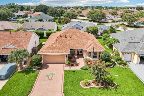 House in The Villages, Florida 3 bedrooms, 191.1 sq.m. № 1847850 - photo 1