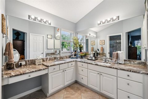 House in The Villages, Florida 3 bedrooms, 191.1 sq.m. № 1847850 - photo 26