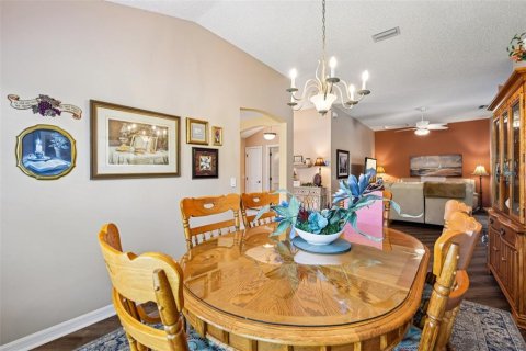 House in The Villages, Florida 3 bedrooms, 191.1 sq.m. № 1847850 - photo 12