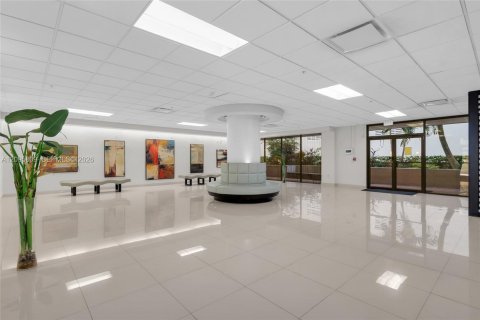 Copropriété à vendre à Miami Beach, Floride: 2 chambres, 101.08 m2 № 2417651 - photo 23