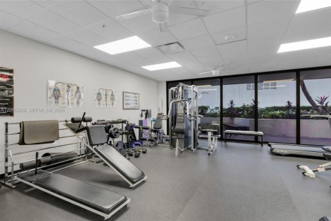 Copropriété à vendre à Miami Beach, Floride: 2 chambres, 101.08 m2 № 2417651 - photo 6
