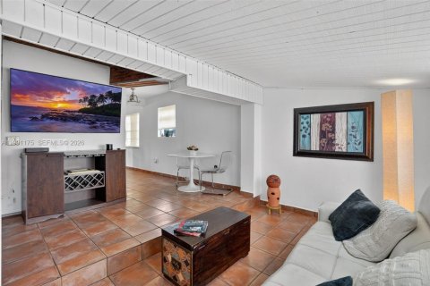 Купить виллу или дом в Майами, Флорида 4 спальни, 106.93м2, № 2056551 - фото 17