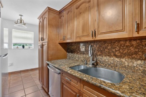 Купить виллу или дом в Майами, Флорида 4 спальни, 106.93м2, № 2056551 - фото 13