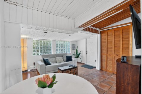 Купить виллу или дом в Майами, Флорида 4 спальни, 106.93м2, № 2056551 - фото 15