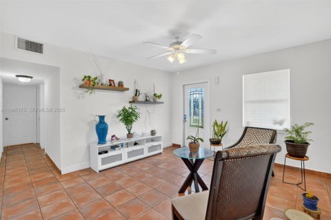 Купить виллу или дом в Майами, Флорида 4 спальни, 106.93м2, № 2056551 - фото 9