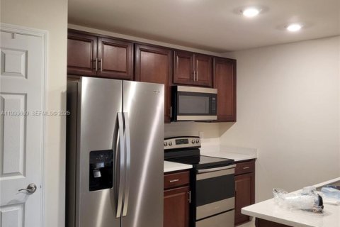 Casa en venta en LaBelle, Florida, 4 dormitorios № 1992243 - foto 4