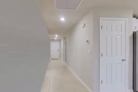 Casa en venta en LaBelle, Florida, 4 dormitorios № 1992243 - foto 3