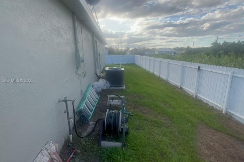 Casa en venta en LaBelle, Florida, 4 dormitorios № 1992243 - foto 17