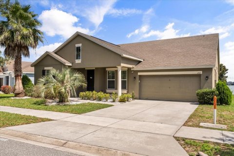 House in Groveland, Florida 3 bedrooms, 190.17 sq.m. № 1743774 - photo 2
