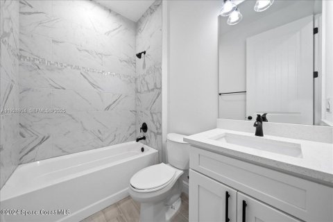 Villa ou maison à vendre à Palm Bay, Floride: 4 chambres, 164.9 m2 № 1987281 - photo 18