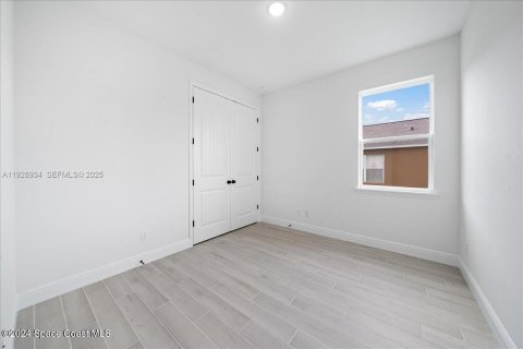 Villa ou maison à vendre à Palm Bay, Floride: 4 chambres, 164.9 m2 № 1987281 - photo 19