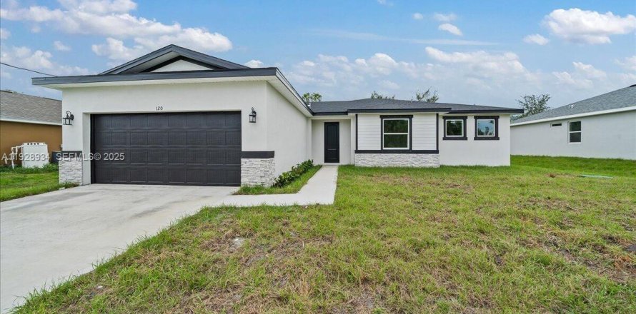 Villa ou maison à Palm Bay, Floride 4 chambres, 164.9 m2 № 1987281