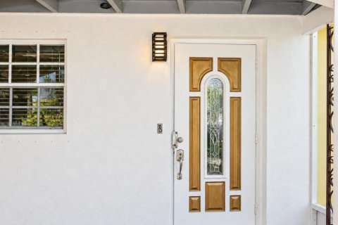 Casa en venta en West Palm Beach, Florida, 3 dormitorios, 111.95 m2 № 2391755 - foto 10
