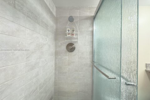 Copropriété à vendre à Sunny Isles Beach, Floride: 2 chambres, 118.45 m2 № 2004212 - photo 20