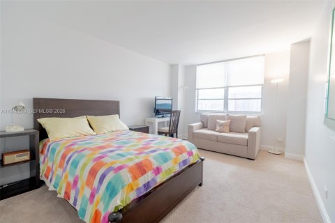 Copropriété à vendre à Sunny Isles Beach, Floride: 2 chambres, 118.45 m2 № 2004212 - photo 17