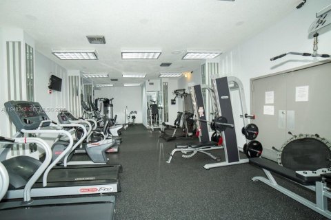 Copropriété à vendre à Sunny Isles Beach, Floride: 2 chambres, 118.45 m2 № 2004212 - photo 25