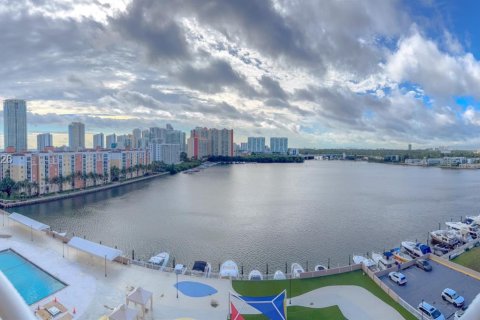 Copropriété à vendre à Sunny Isles Beach, Floride: 2 chambres, 118.45 m2 № 2004212 - photo 3