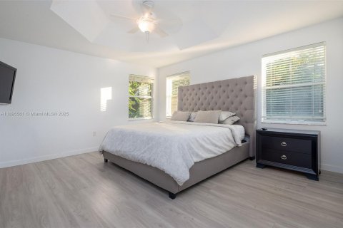 House in Miramar, Florida 4 bedrooms, 209.96 sq.m. № 1949988 - photo 26