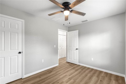 House in Fort MC Coy, Florida 3 bedrooms, 94.76 sq.m. № 2289708 - photo 13