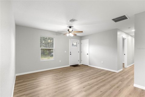 House in Fort MC Coy, Florida 3 bedrooms, 94.76 sq.m. № 2289708 - photo 8