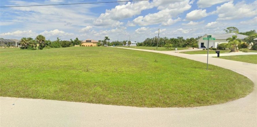 Land in Punta Gorda, Florida № 1613478