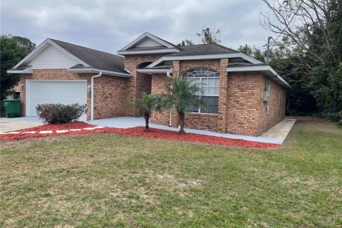 House in DeBary, Florida 3 bedrooms, 132.11 sq.m. № 1524254 - photo 2