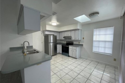 House in DeBary, Florida 3 bedrooms, 132.11 sq.m. № 1524254 - photo 4