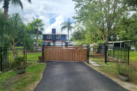 Villa ou maison à louer à Kissimmee, Floride: 1 chambre, 37.16 m2 № 1522120 - photo 2