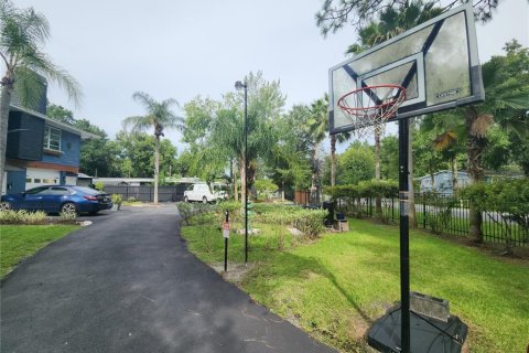Villa ou maison à louer à Kissimmee, Floride: 1 chambre, 37.16 m2 № 1522120 - photo 9