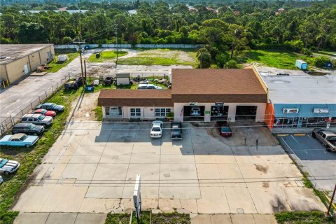 Commercial property in Englewood, Florida 120.77 sq.m. № 2280101