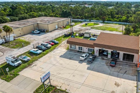 Propiedad comercial en venta en Englewood, Florida, 120.77 m2 № 2280101 - foto 6