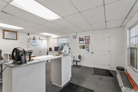 Propiedad comercial en venta en Englewood, Florida, 120.77 m2 № 2280101 - foto 14