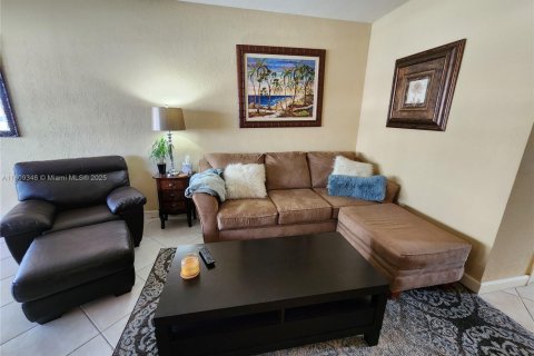 Condominio en venta en Fort Lauderdale, Florida, 1 dormitorio, 69.4 m2 № 1865287 - foto 14