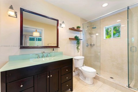 Casa en venta en Weston, Florida, 3 dormitorios, 125.7 m2 № 1942052 - foto 13